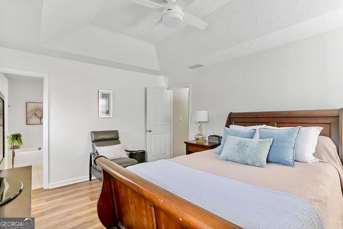2505 Thorngate Drive Property Photo 20