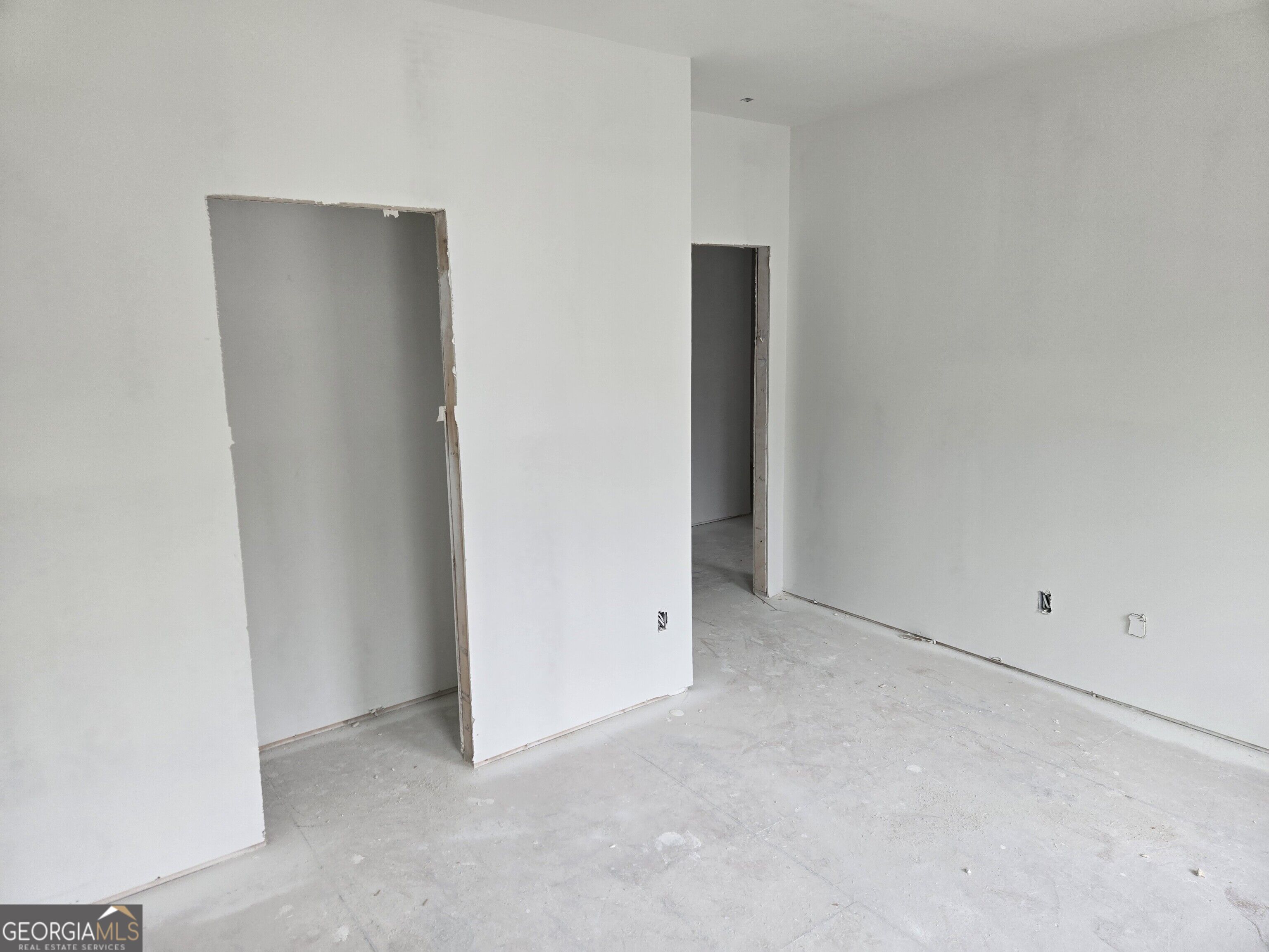 983 Homepark Circle Property Photo 11