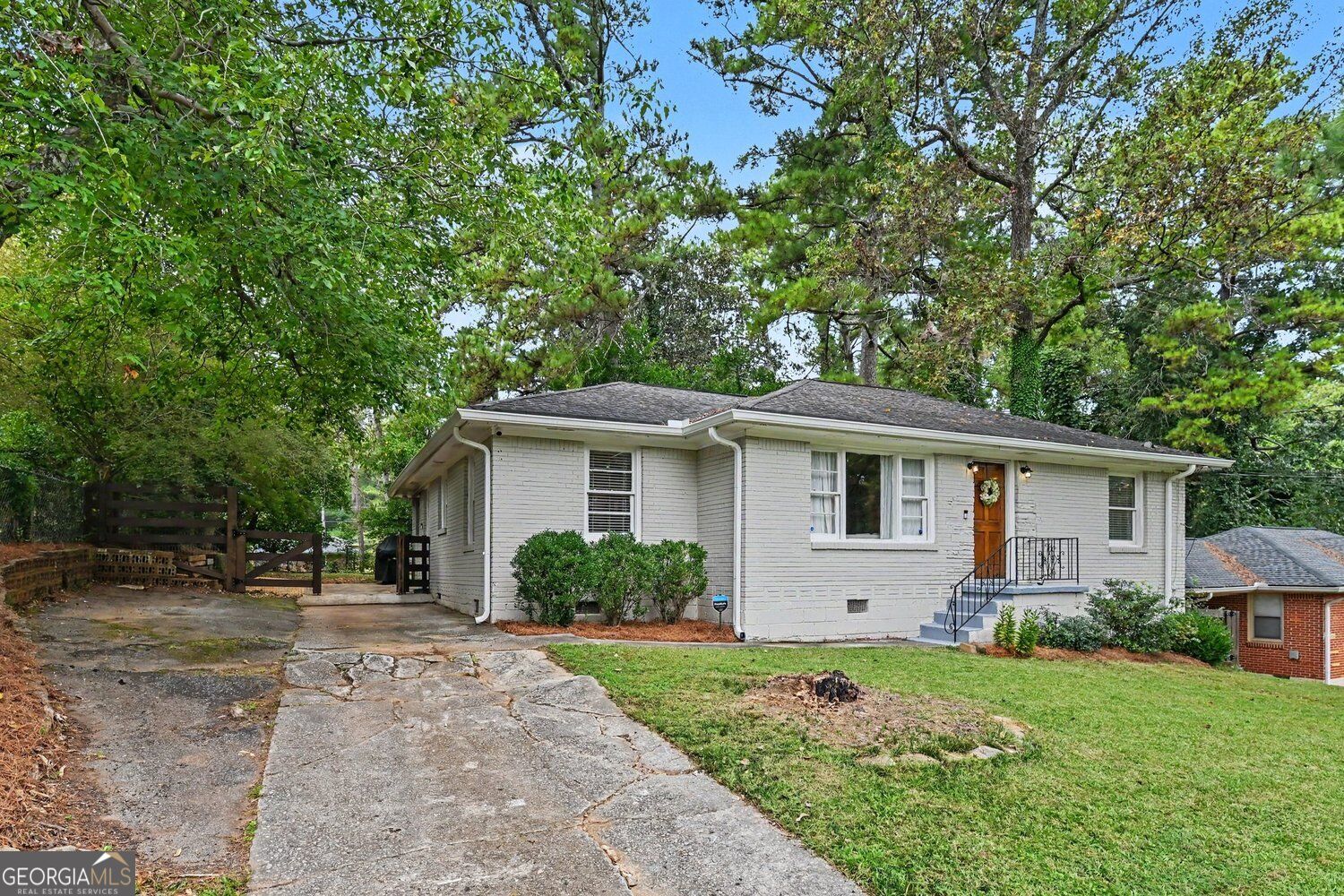 2249 Mark Trail Property Photo 8