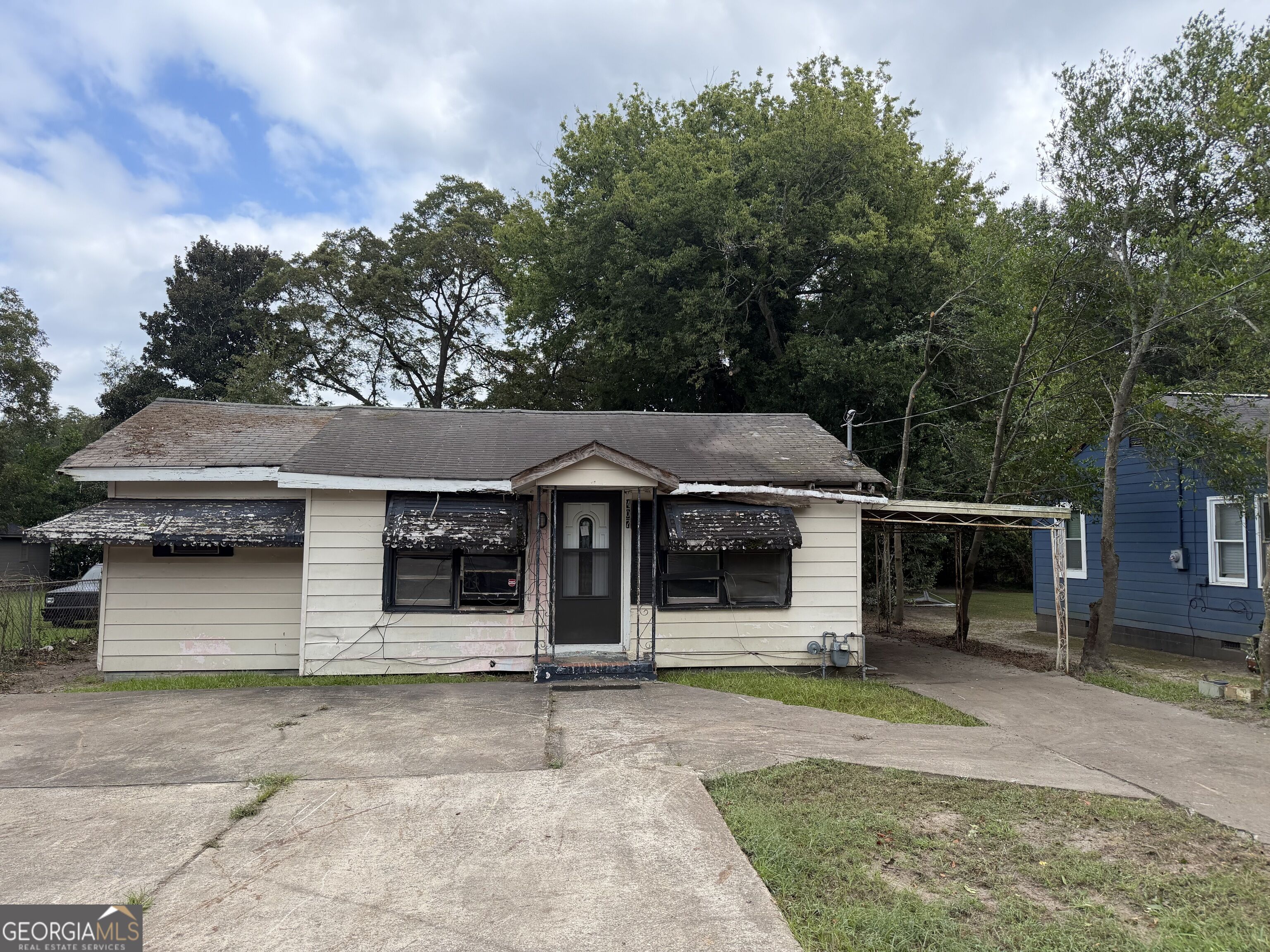 407 Lamar Street Property Photo 1