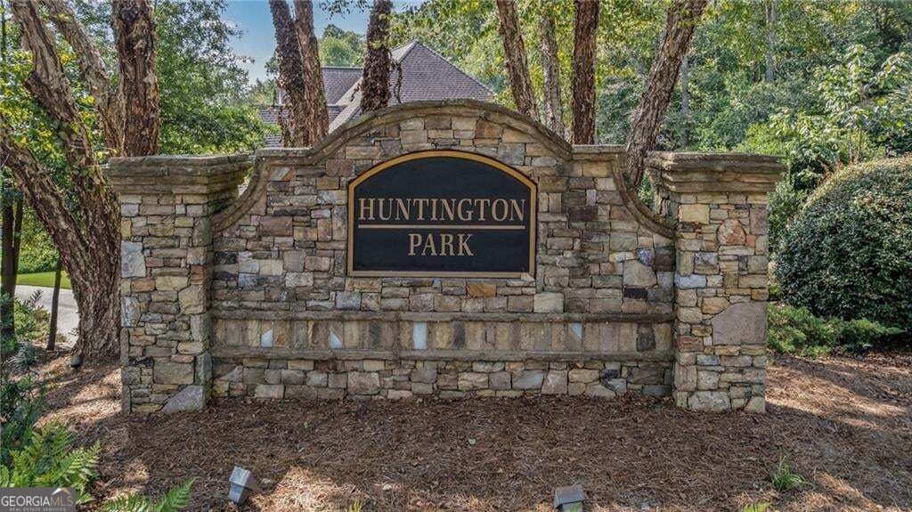5015 Rockingham Drive Property Photo 66