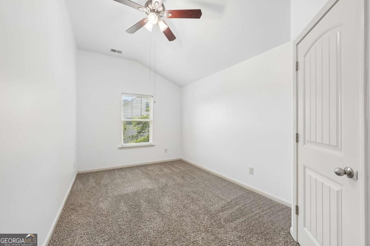 708 Pineglen Drive Property Photo 17