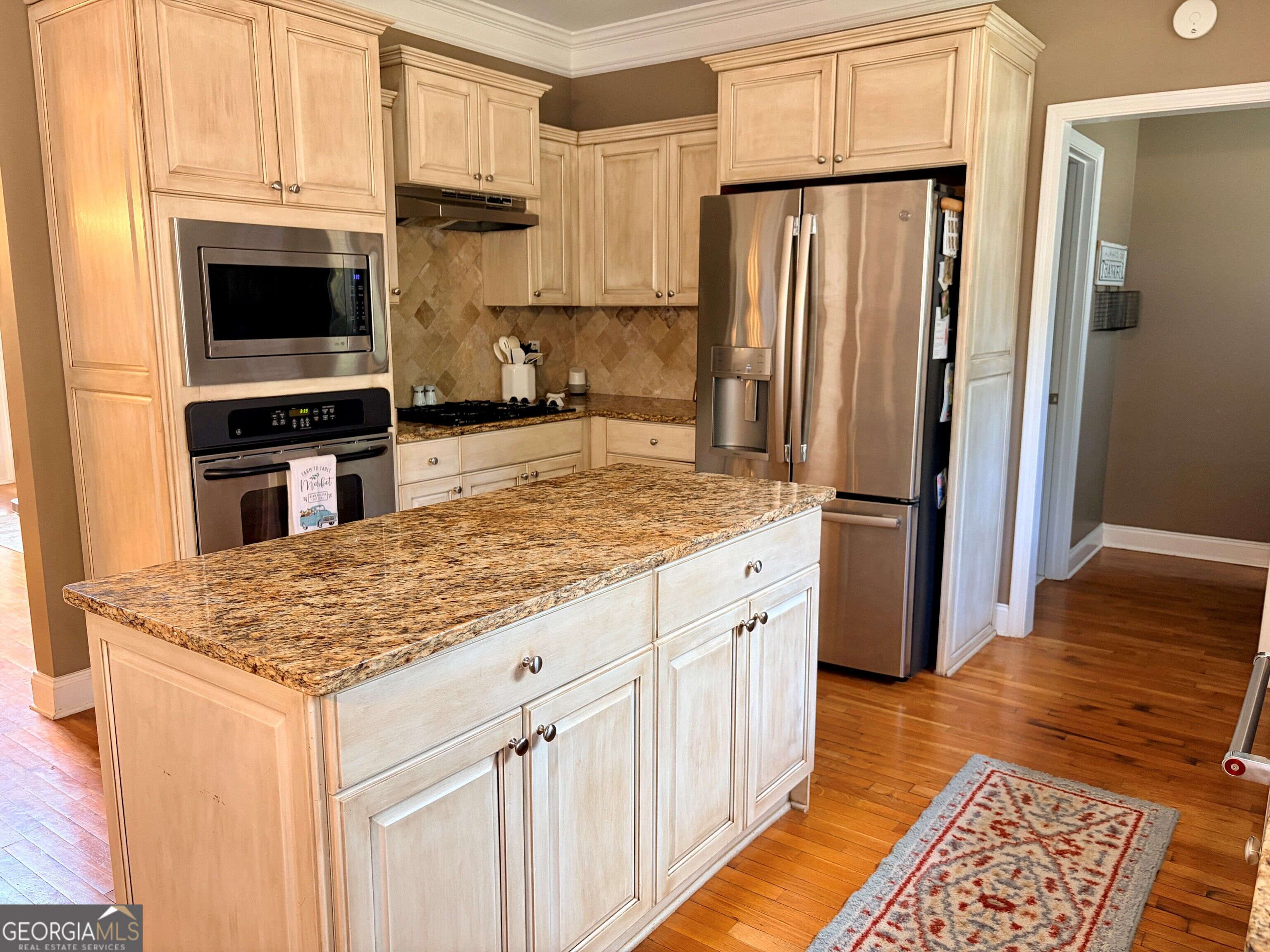 7106 Golfside Drive Se Property Photo 5