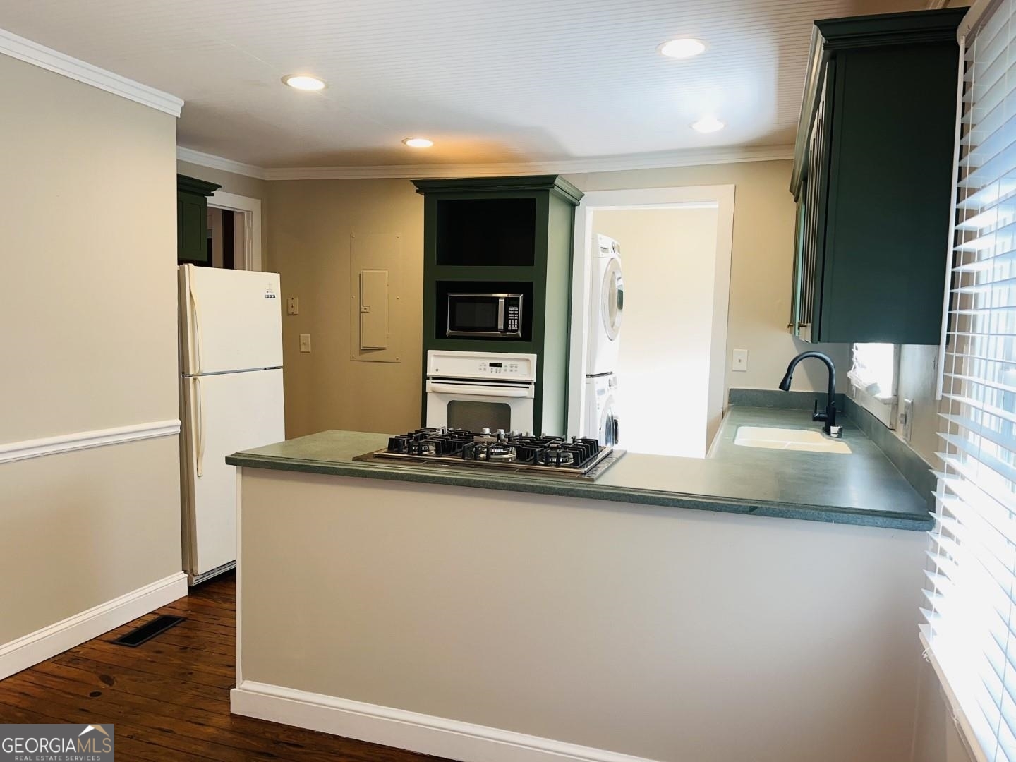 4665 Orchid Drive Property Photo 6