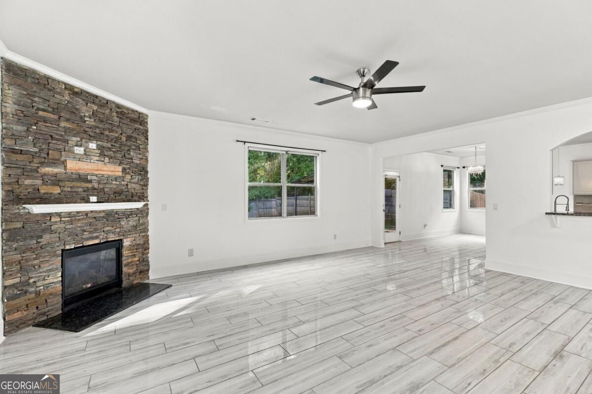 351 The Boulevard Property Photo 3