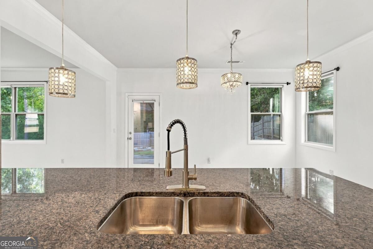 351 The Boulevard Property Photo 13