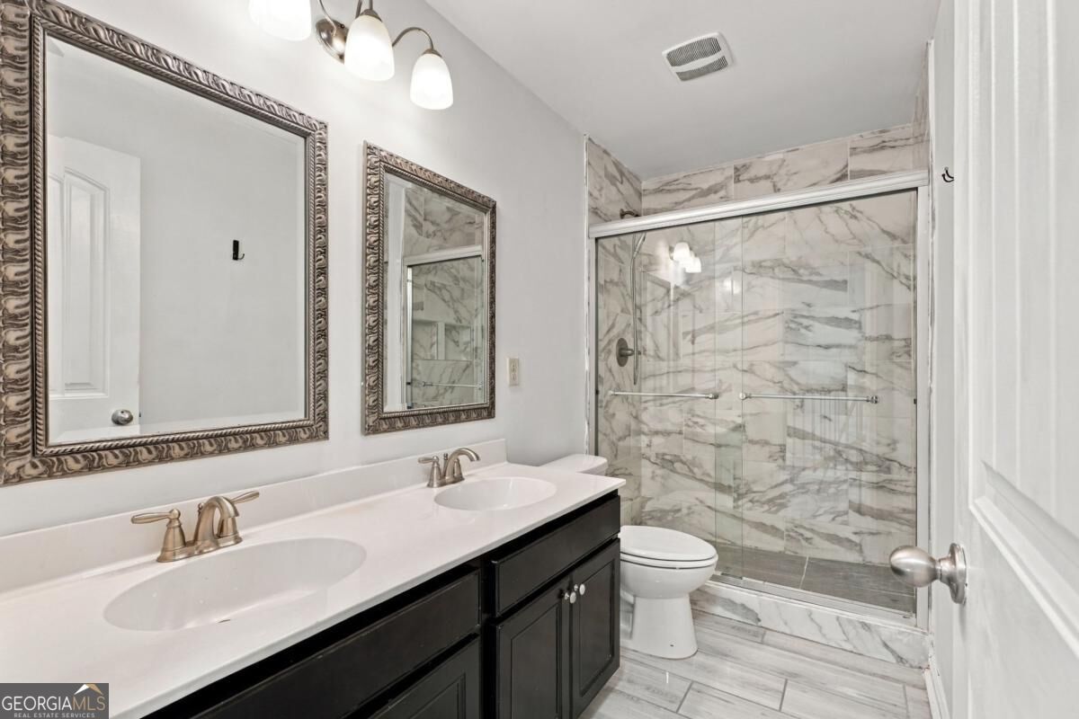351 The Boulevard Property Photo 32