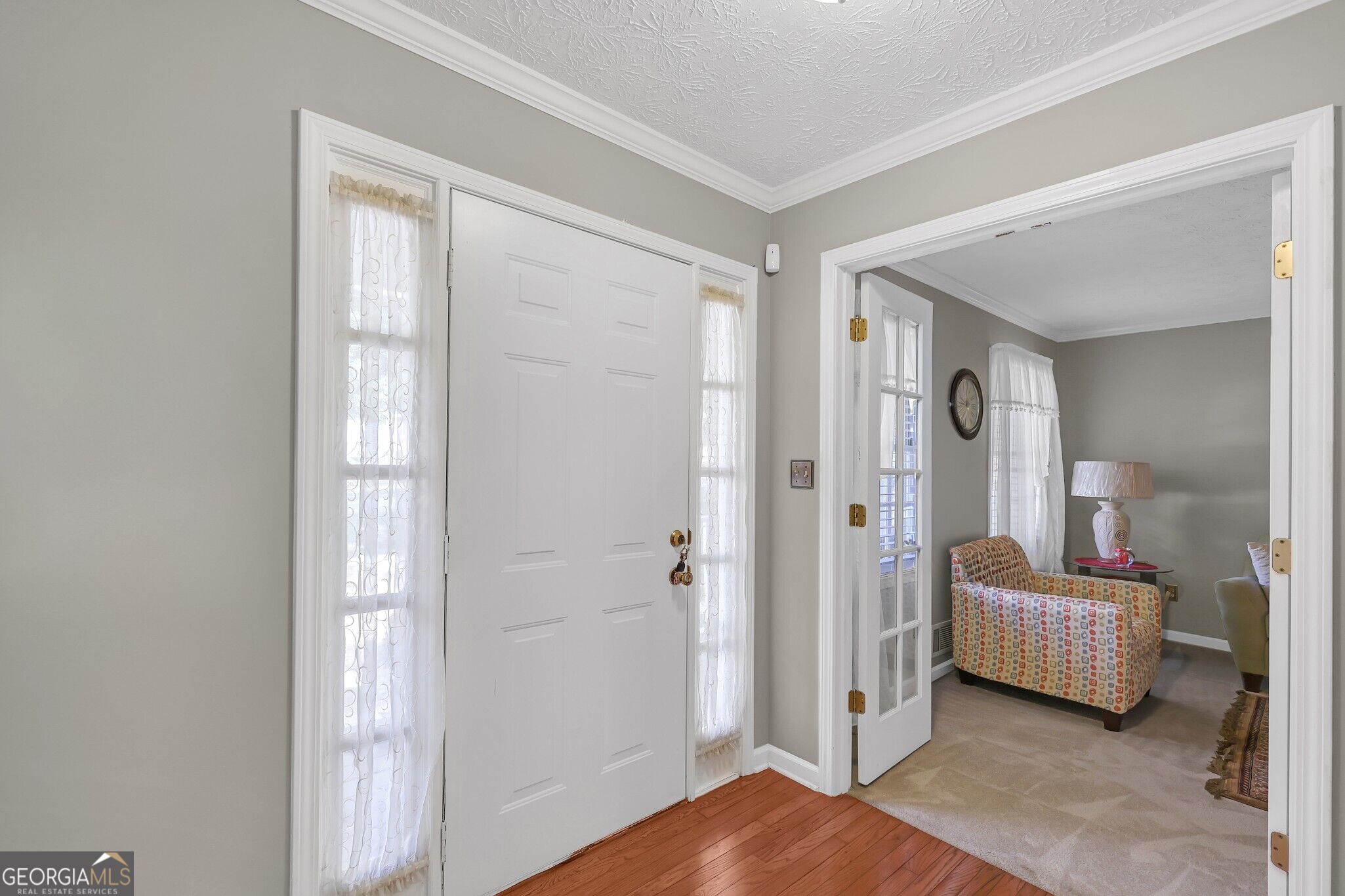 2900 Riverbend Drive Property Photo 2