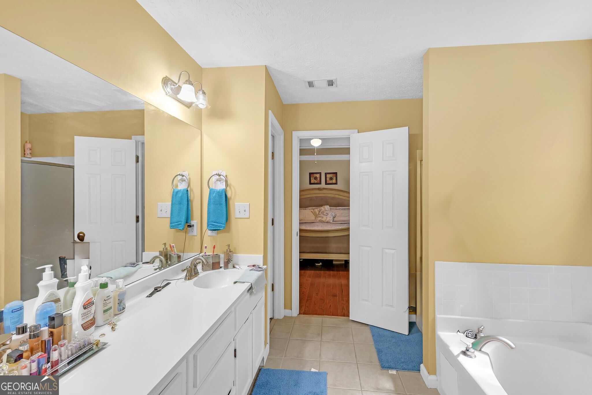 2900 Riverbend Drive Property Photo 15