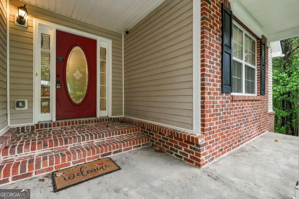 6749 Carriage Walk Lane Property Photo 3