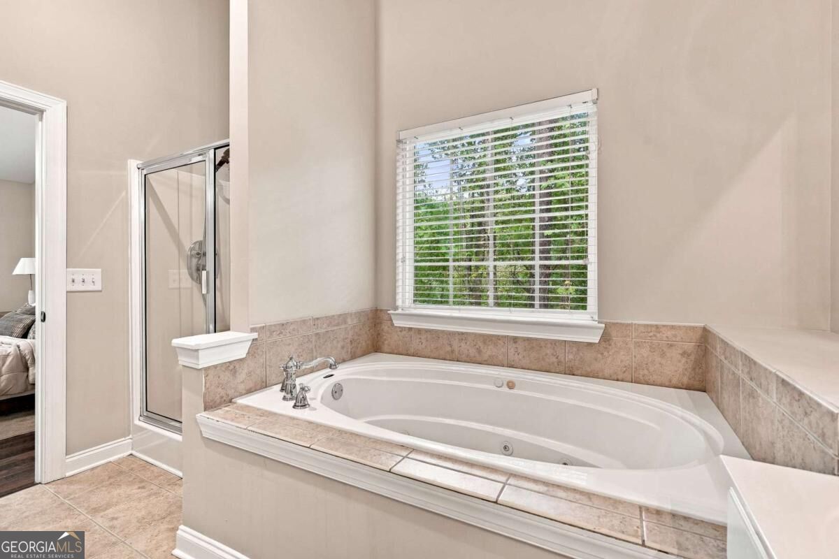 6749 Carriage Walk Lane Property Photo 21