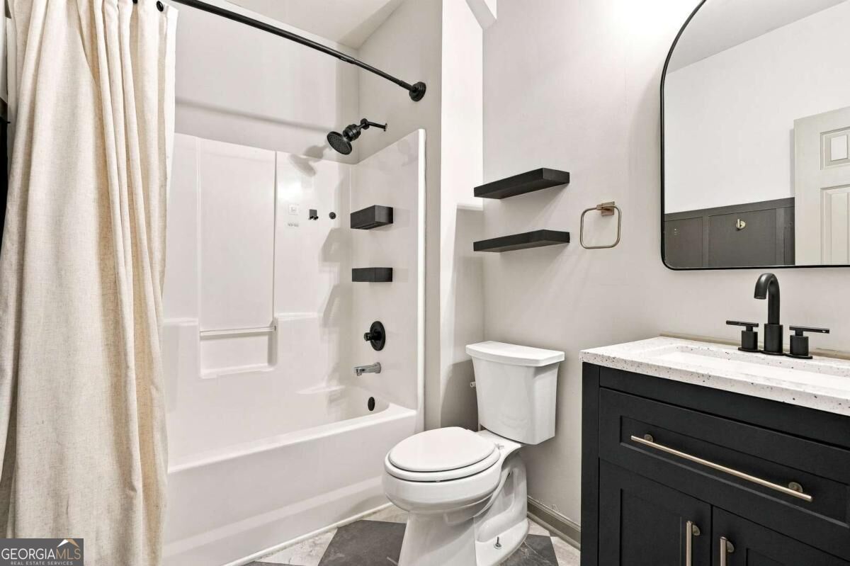 6749 Carriage Walk Lane Property Photo 35