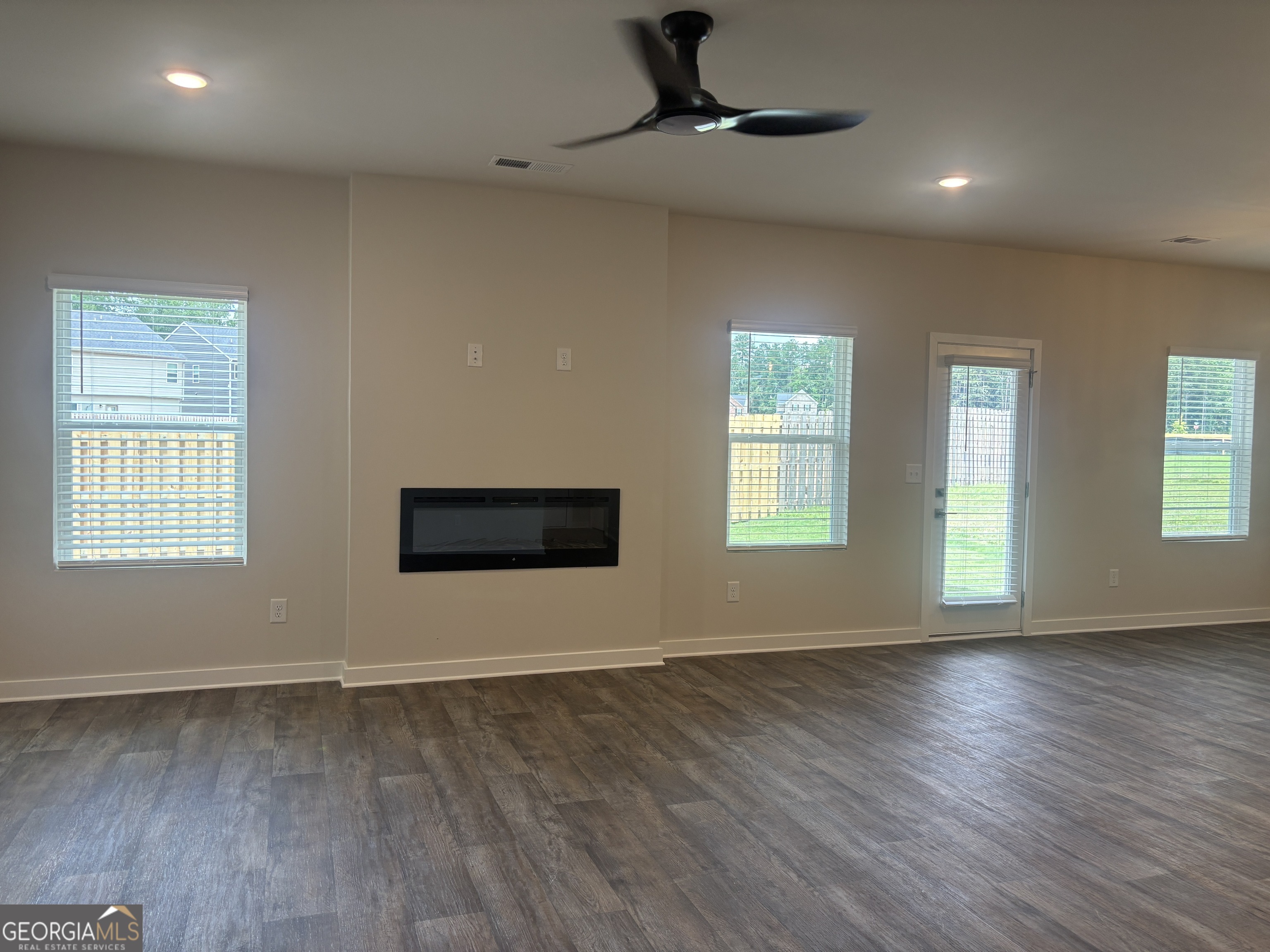 502 Headwater Court Property Photo 11