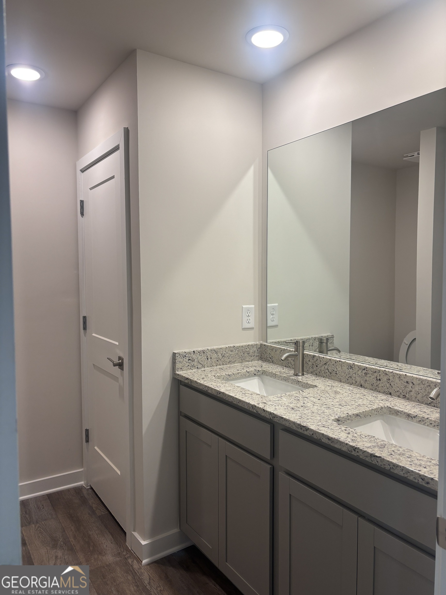 502 Headwater Court Property Photo 15