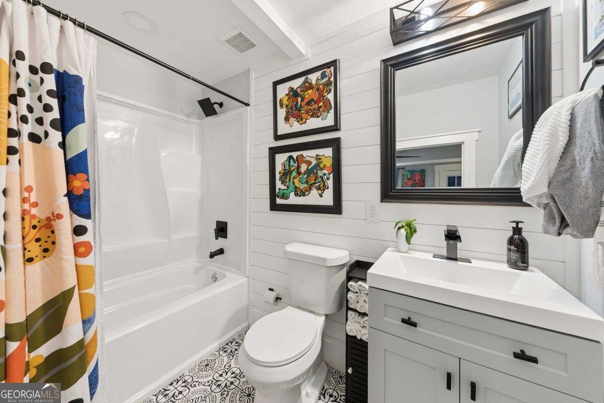 2330 Castle Lane Ne Property Photo 30