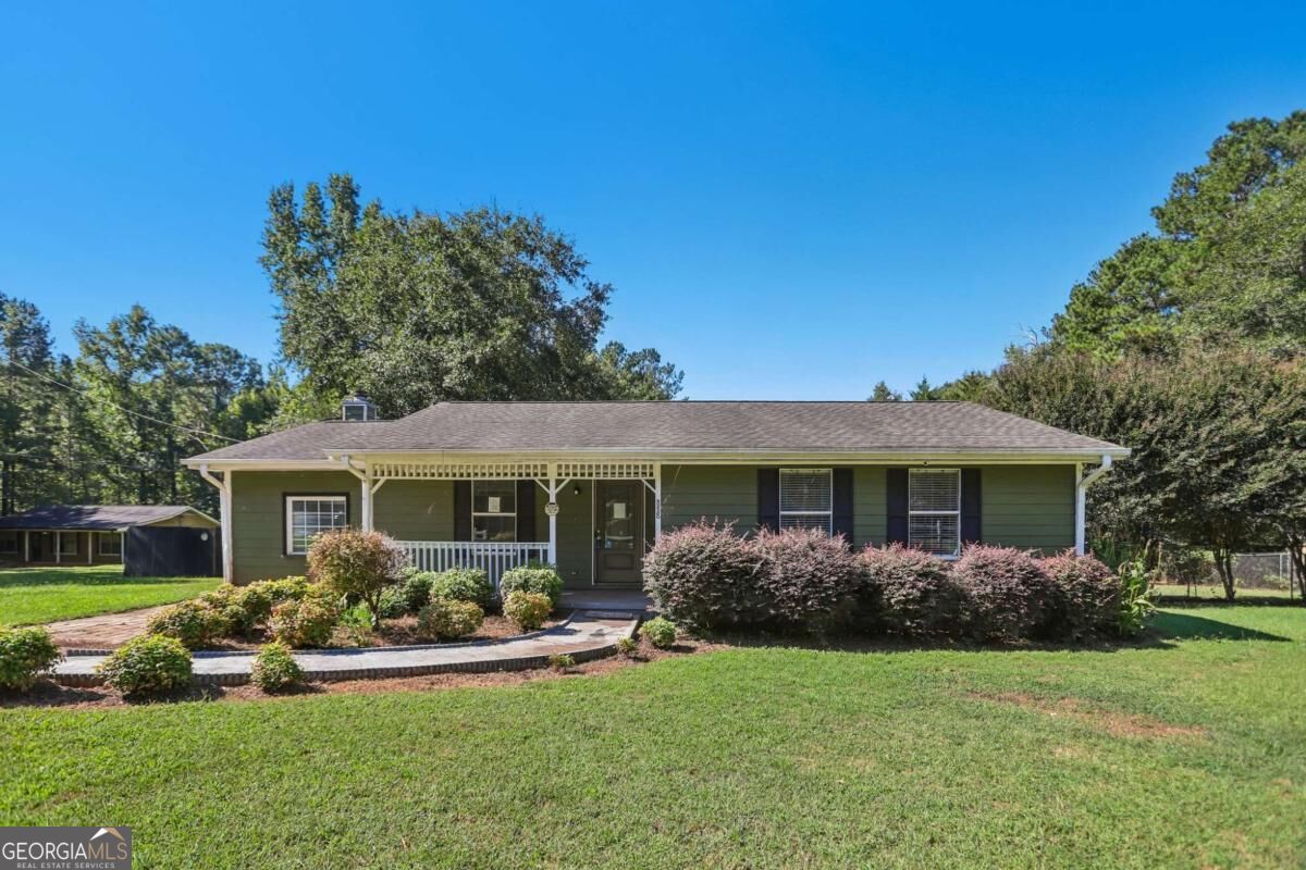 888 Laney Road Property Photo 1