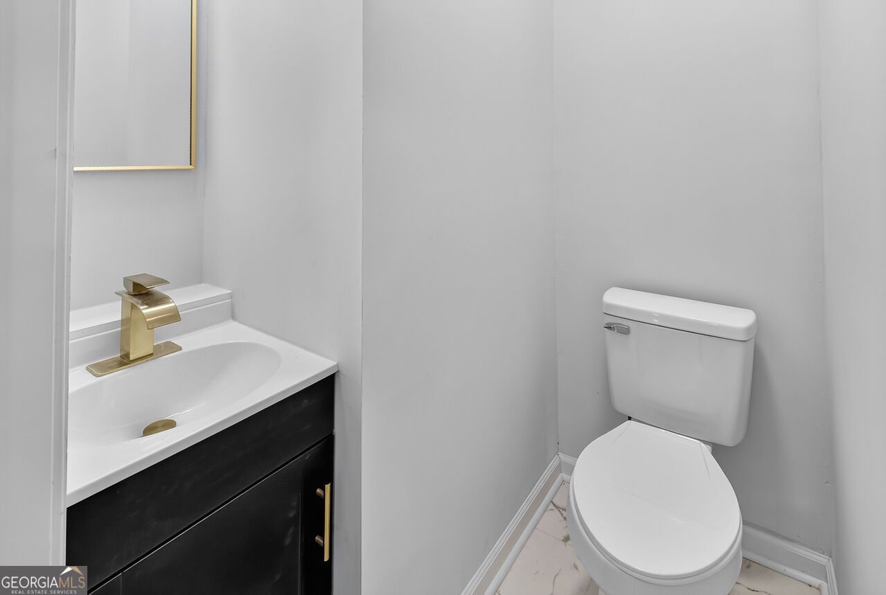 255 Cedar Creek Drive Property Photo 12