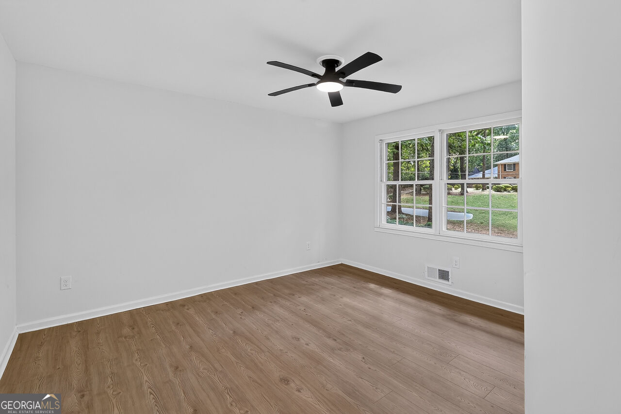 255 Cedar Creek Drive Property Photo 14