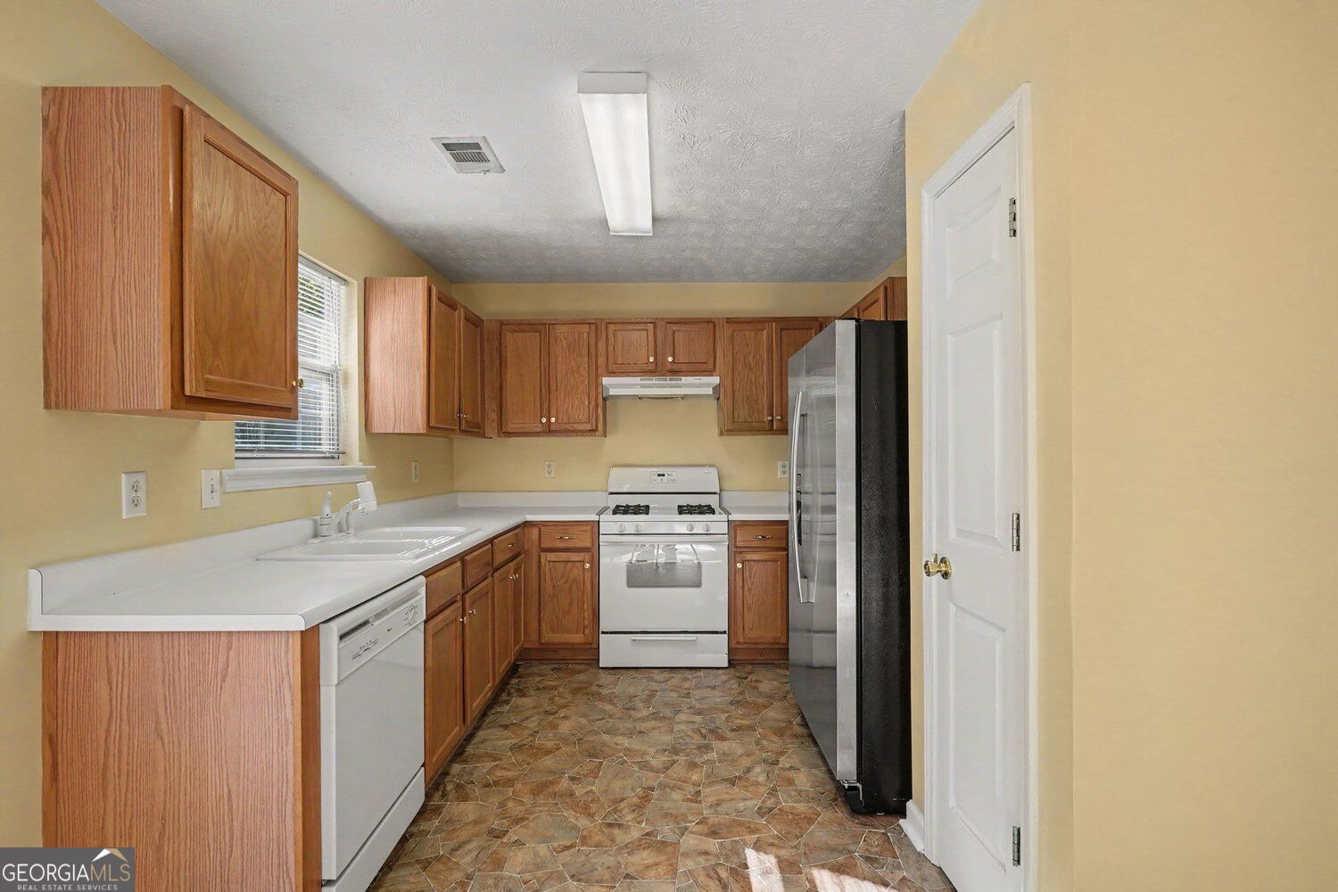 312 Jasmine Drive Property Photo 4