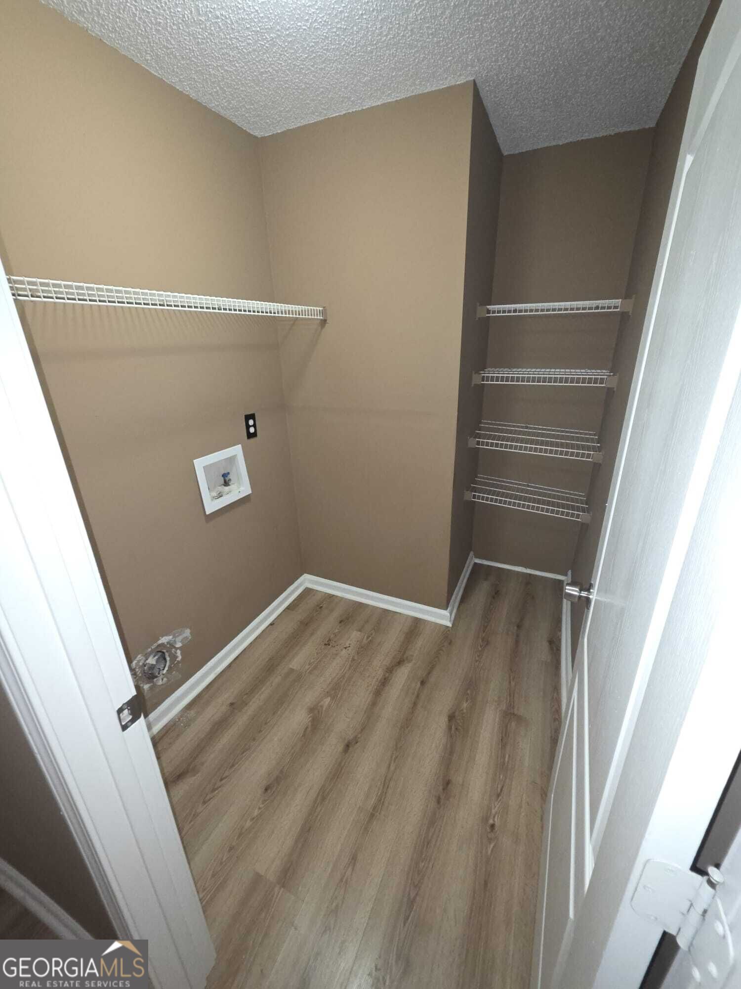 10282 Common Crossing Property Photo 7