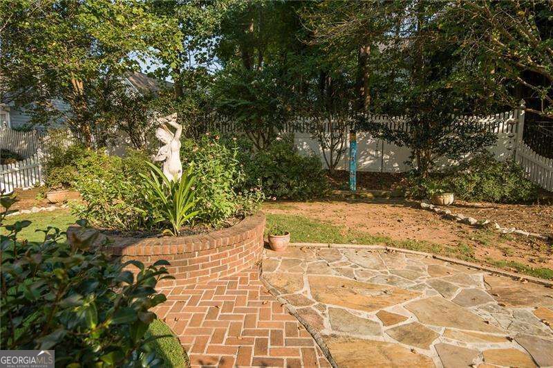1948 Briar Pond Way Property Photo 35
