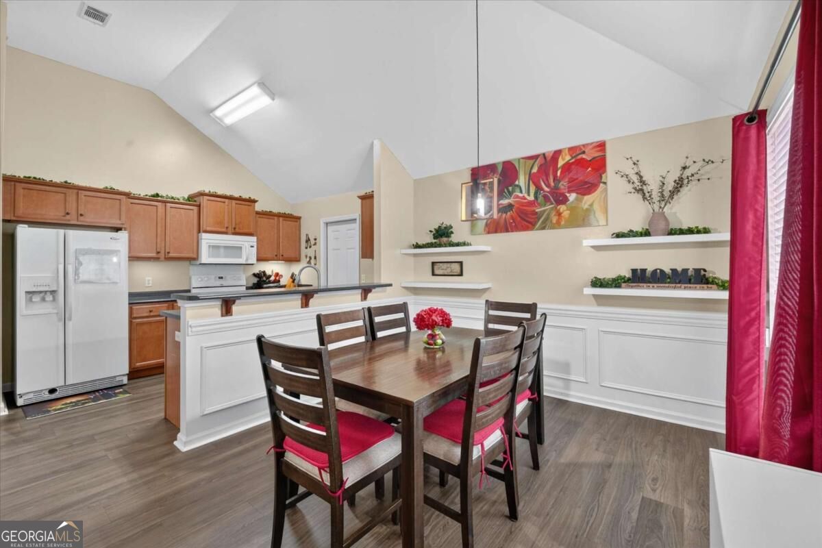 30 Bostwick Drive Property Photo 12