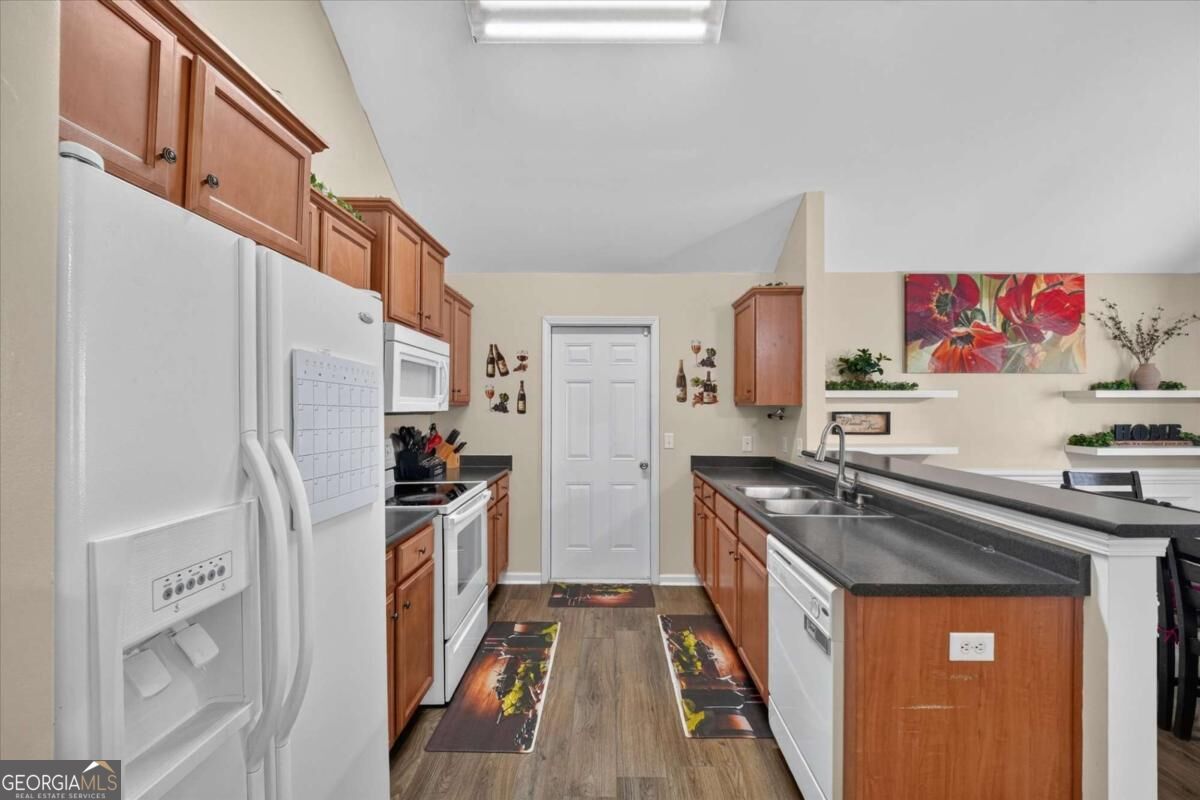 30 Bostwick Drive Property Photo 15