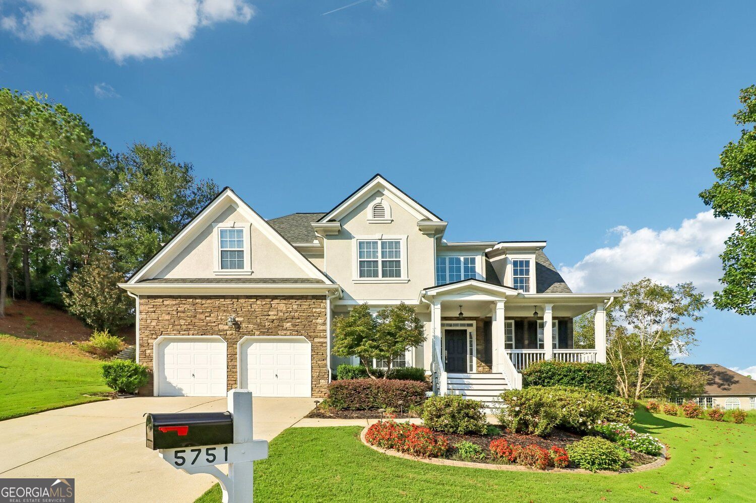 5751 Vinings Place Court SE Property Photo 1
