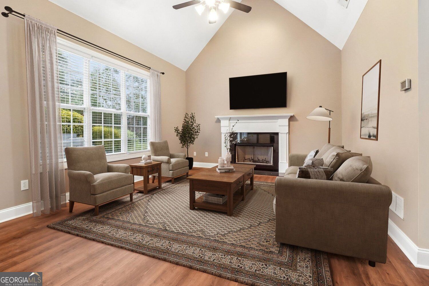 5751 Vinings Place Court Se Property Photo 2