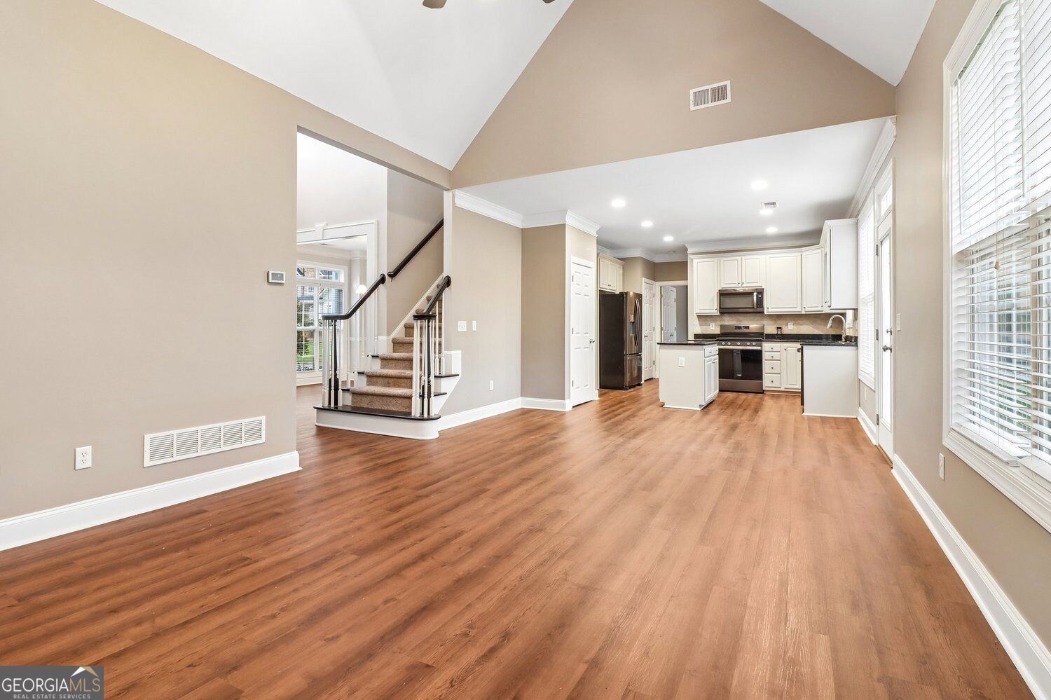 5751 Vinings Place Court Se Property Photo 14