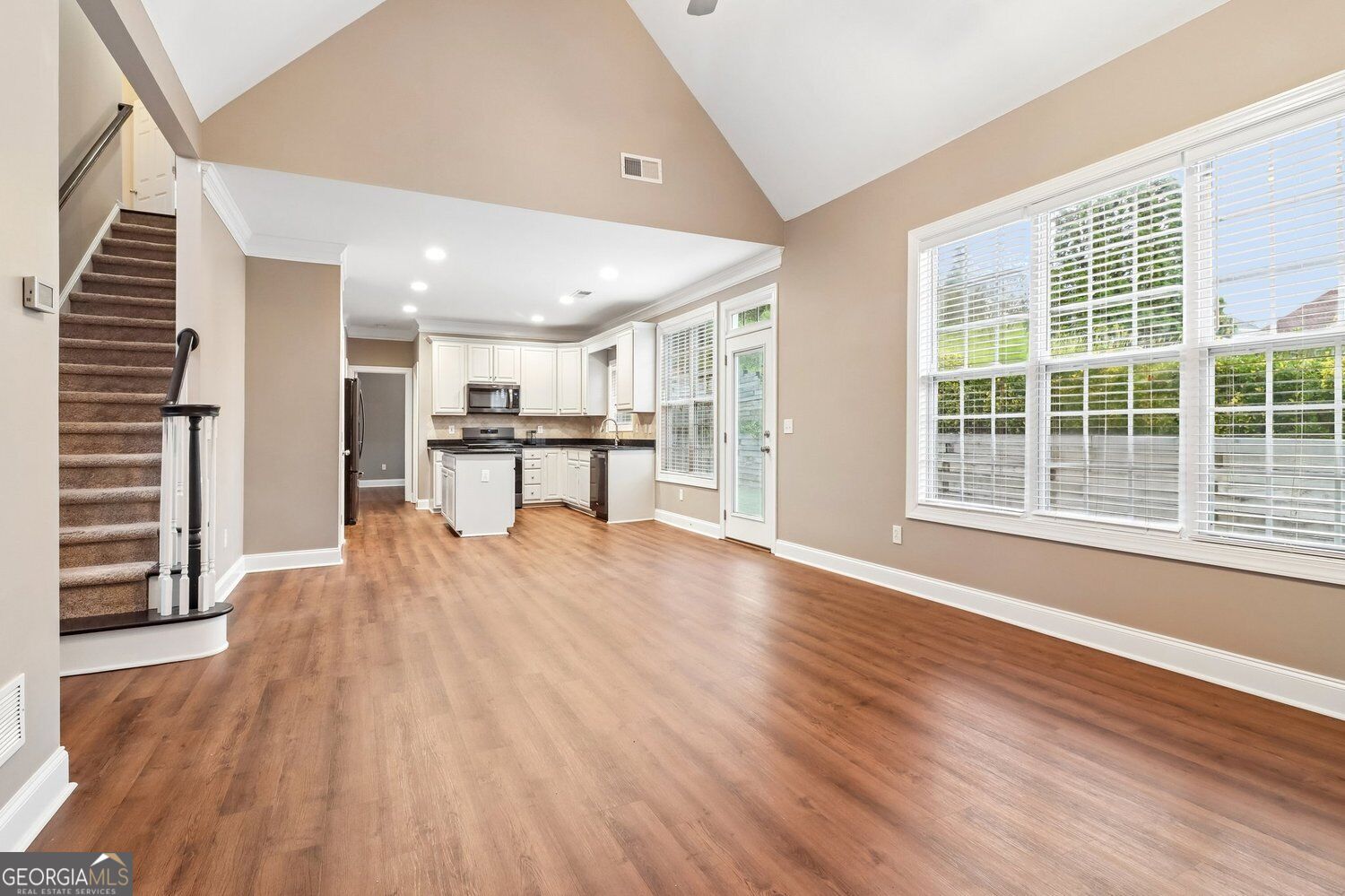 5751 Vinings Place Court Se Property Photo 15