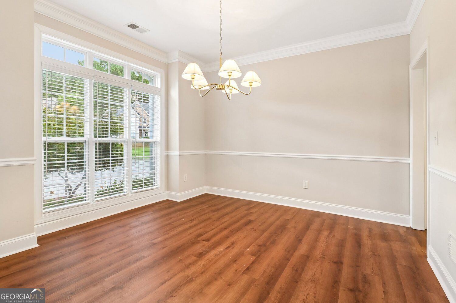 5751 Vinings Place Court Se Property Photo 16