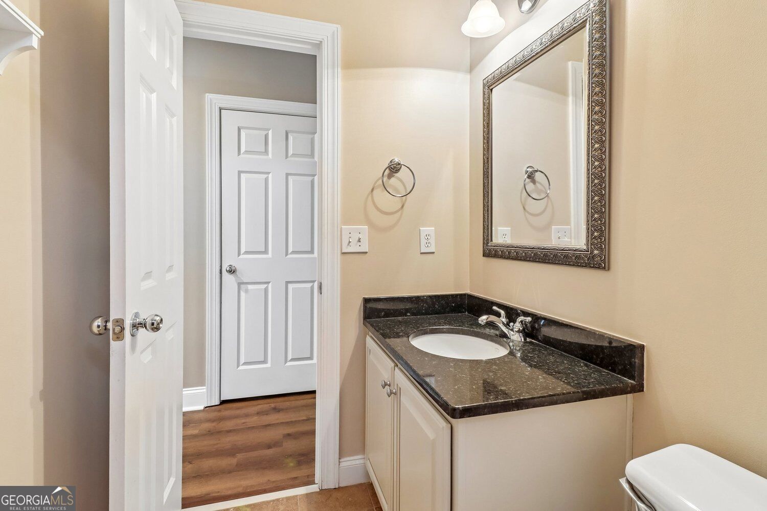 5751 Vinings Place Court Se Property Photo 28