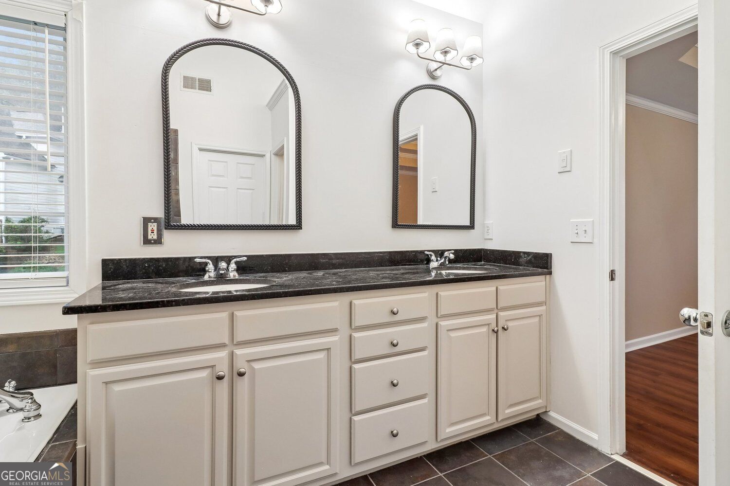 5751 Vinings Place Court Se Property Photo 50