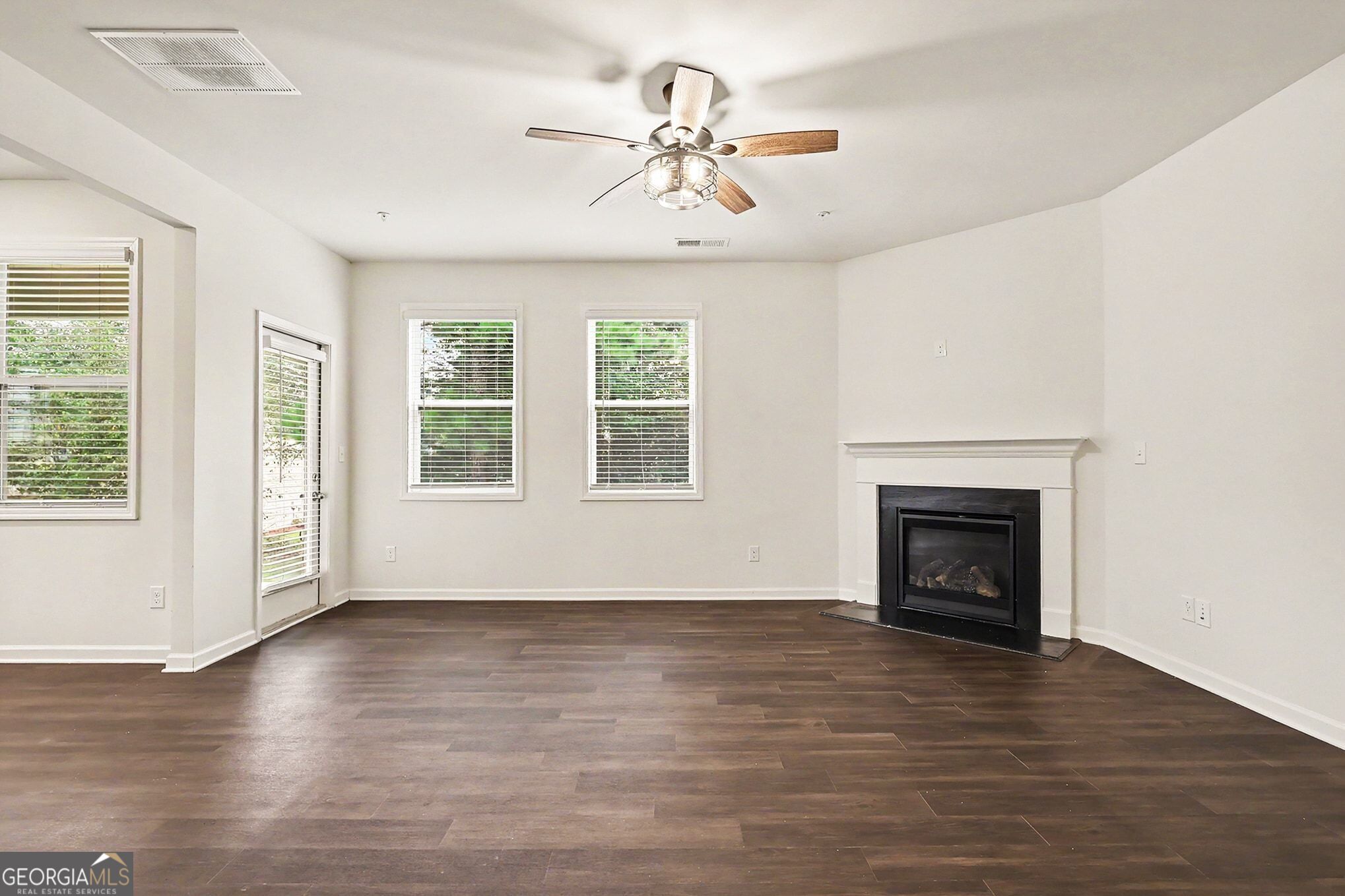 7206 Brigidoon Rose Property Photo 8