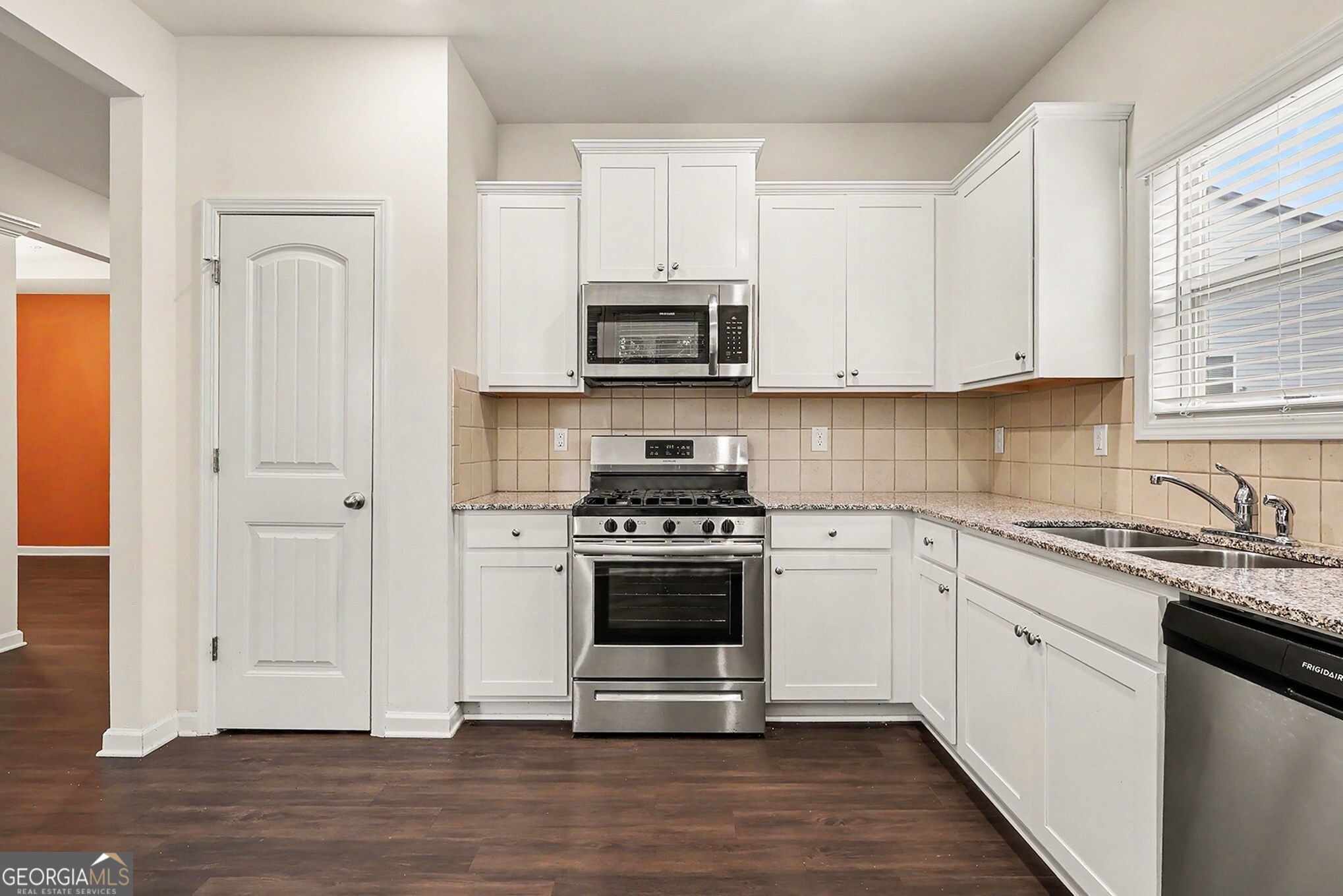 7206 Brigidoon Rose Property Photo 13