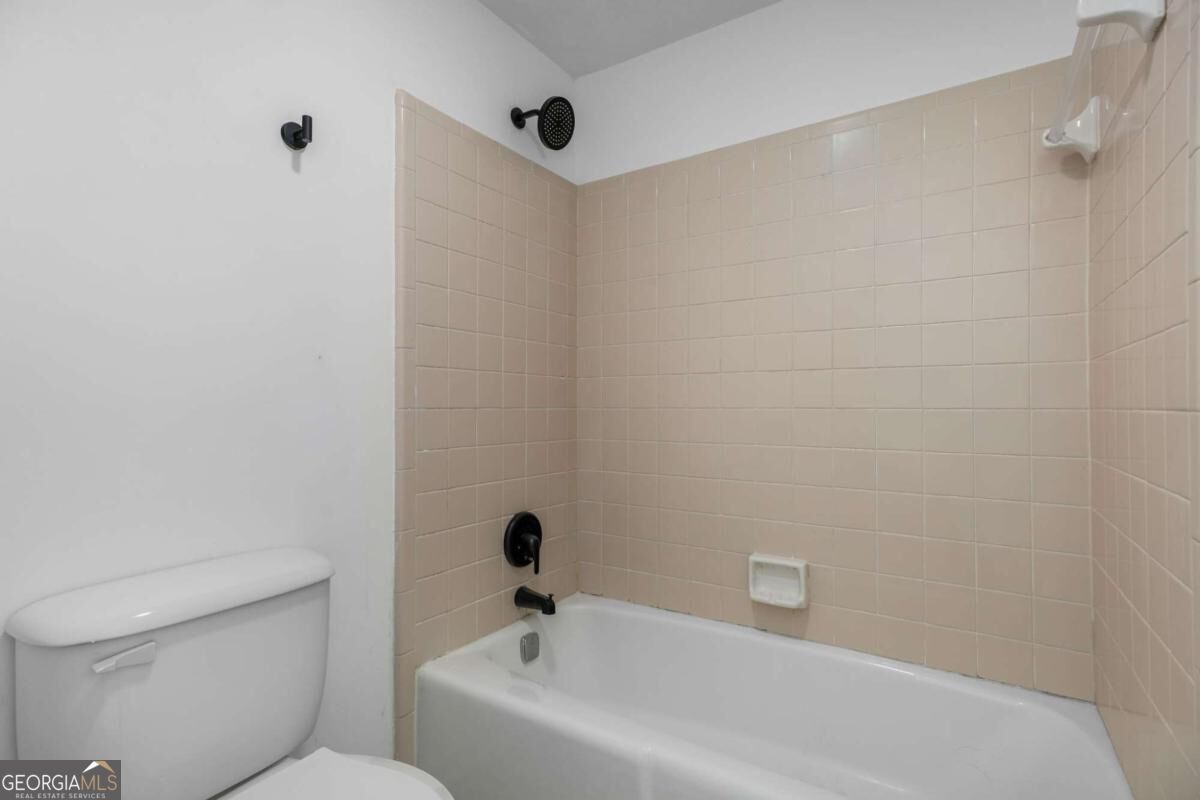 2176 Wellington Circle Property Photo 22