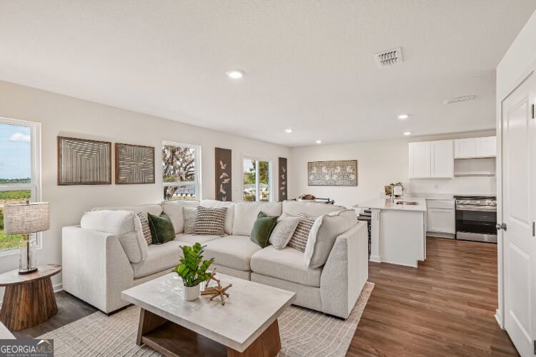 224 Landing Boulevard Property Photo 10