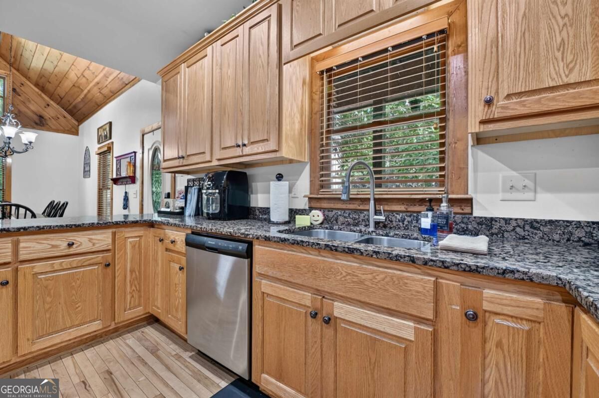 1503 Garnet Drive Property Photo 18