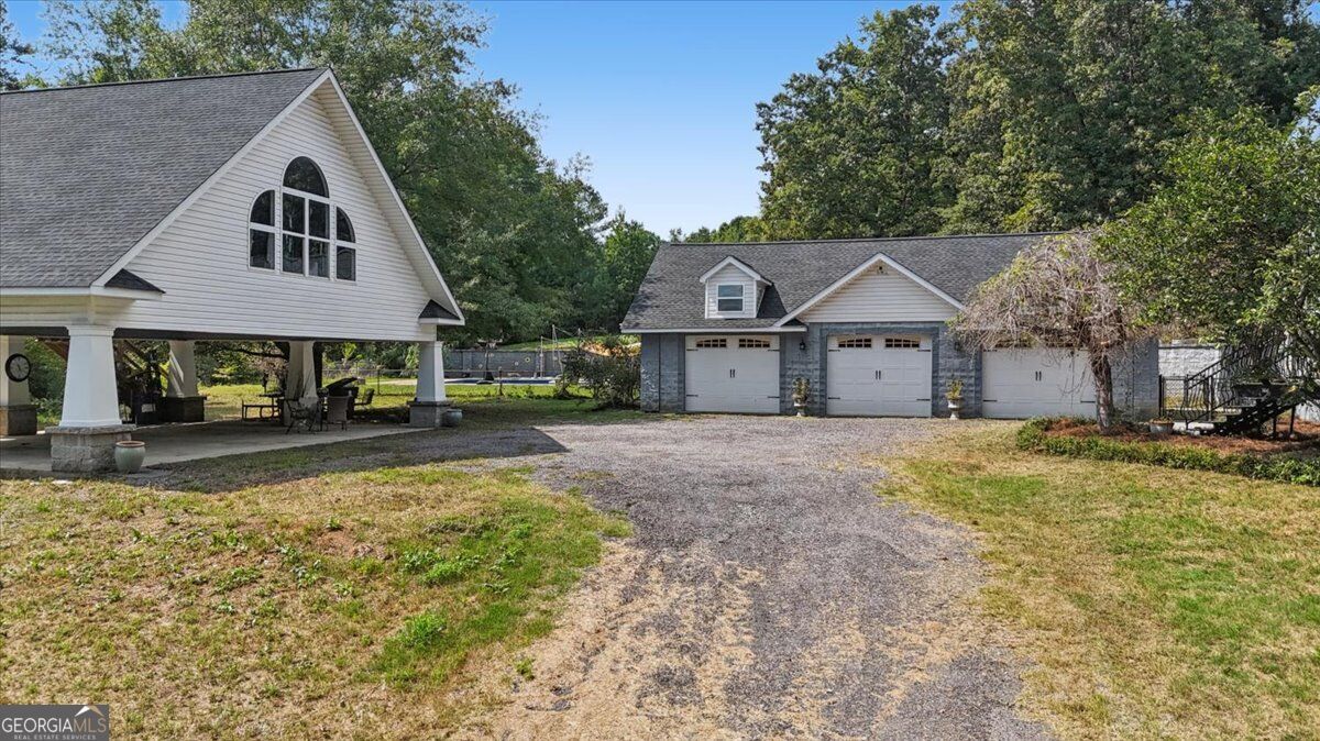 42 Lumpkin Road Property Photo 2