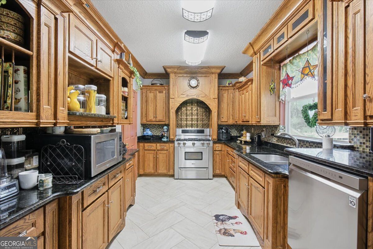 42 Lumpkin Road Property Photo 14