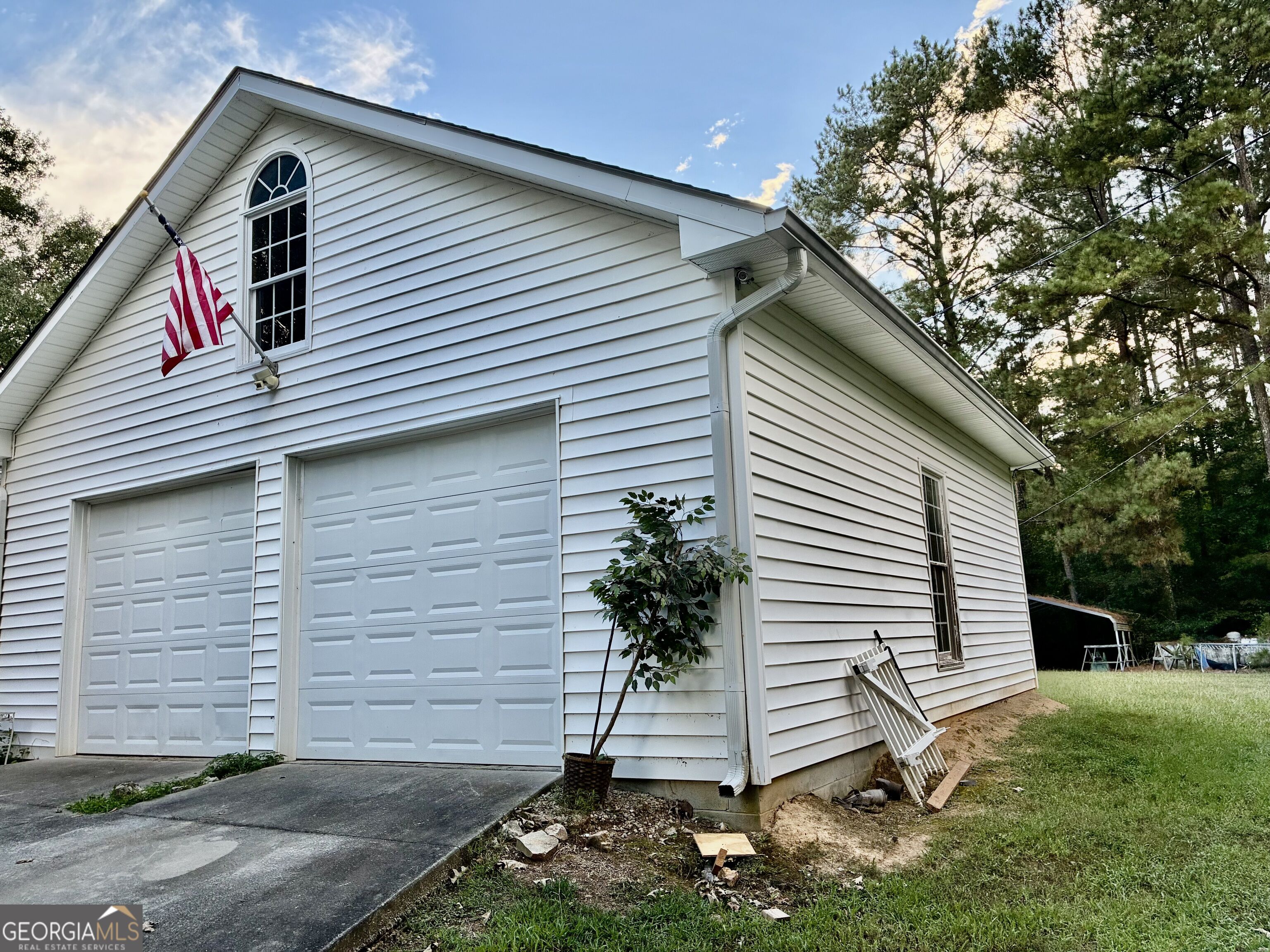 145 Kellett Road Ne Property Photo 2