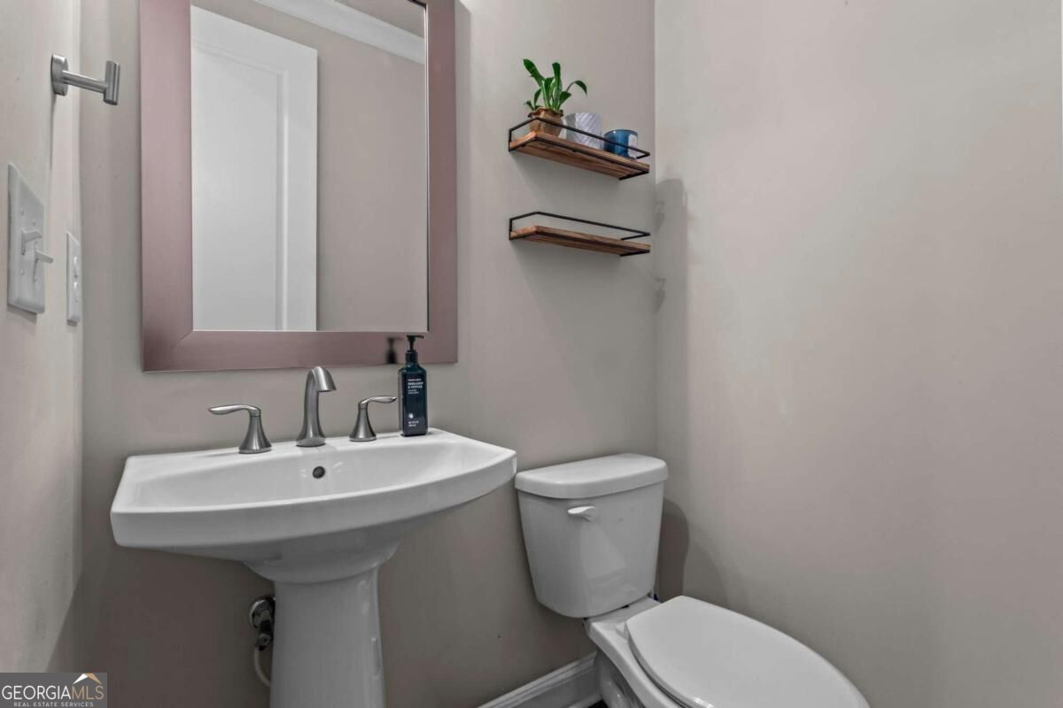 1402 Wisteria Wall Drive Property Photo 18