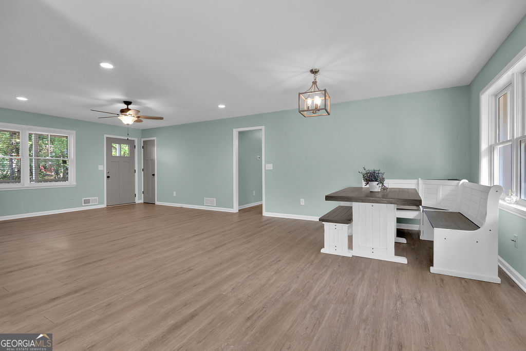 3310 Donna Way Property Photo 2