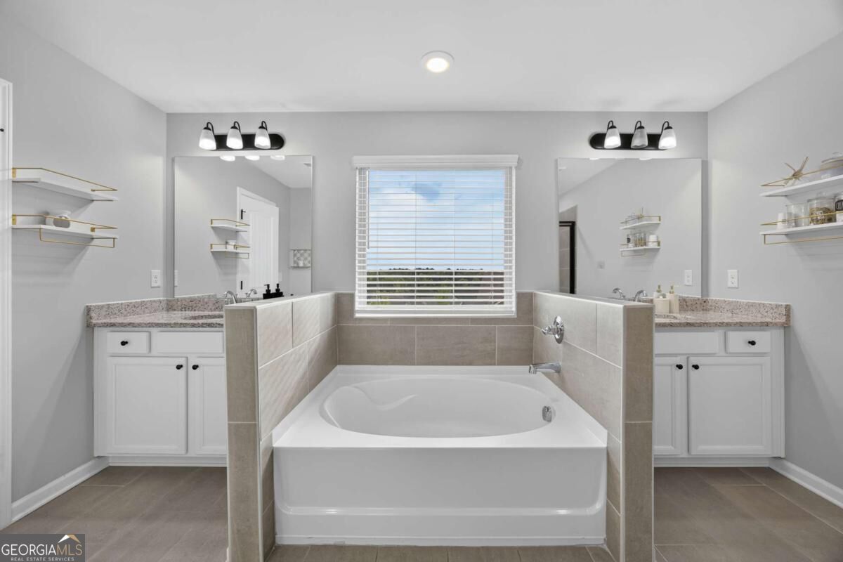 4903 Elm Leaf Drive Sw Property Photo 10