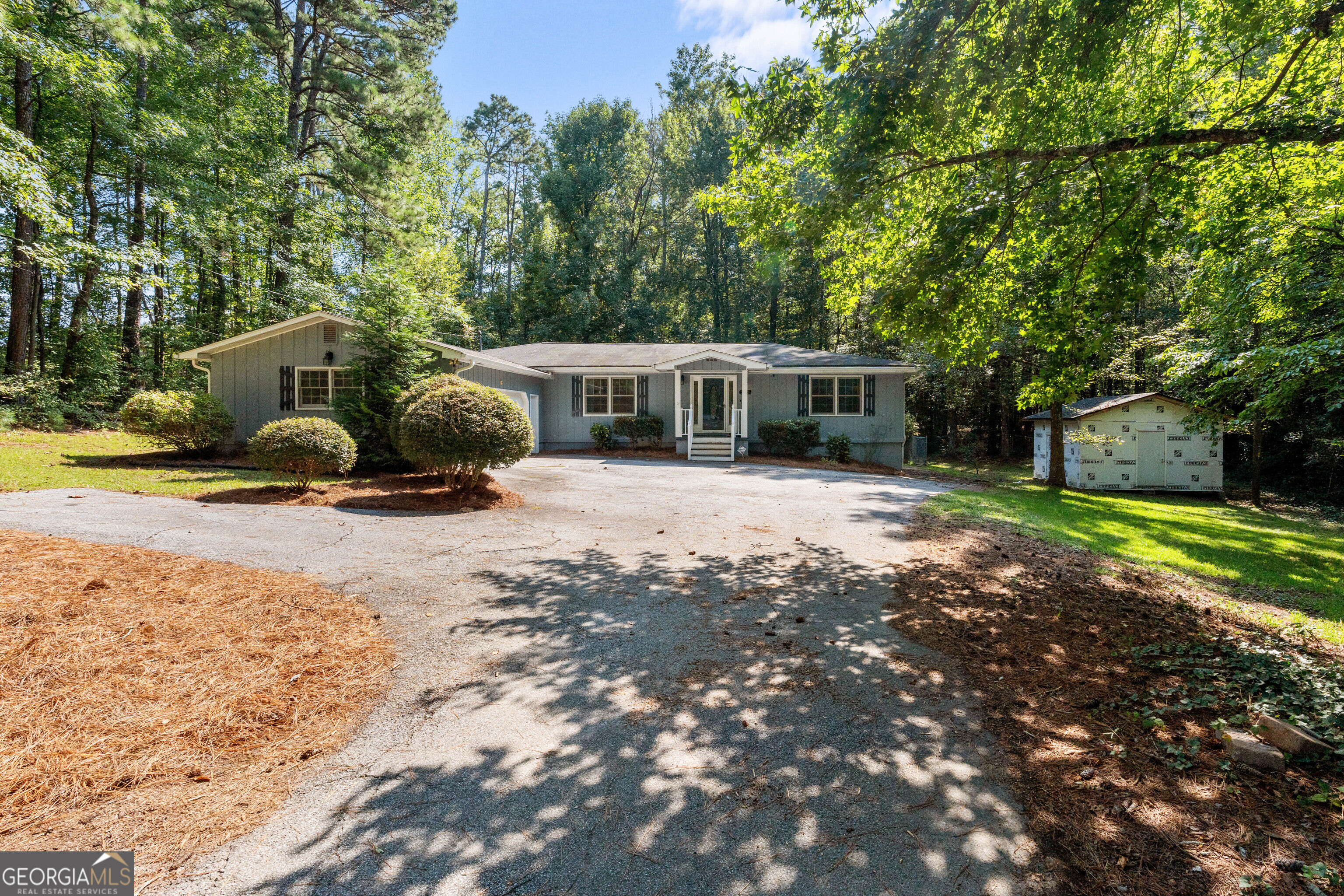 3181 Mckown Road Property Photo 2