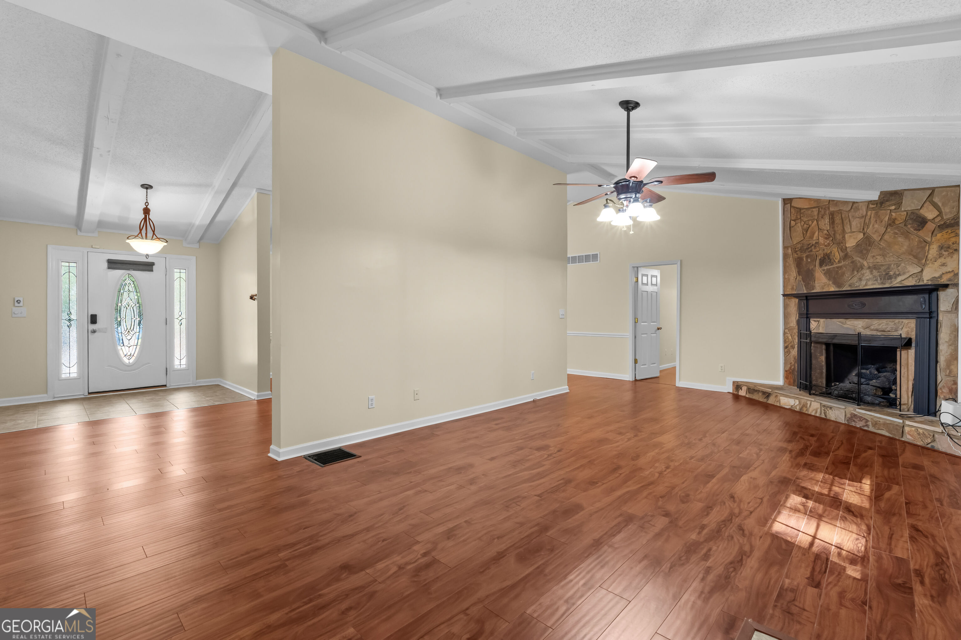 3181 Mckown Road Property Photo 5