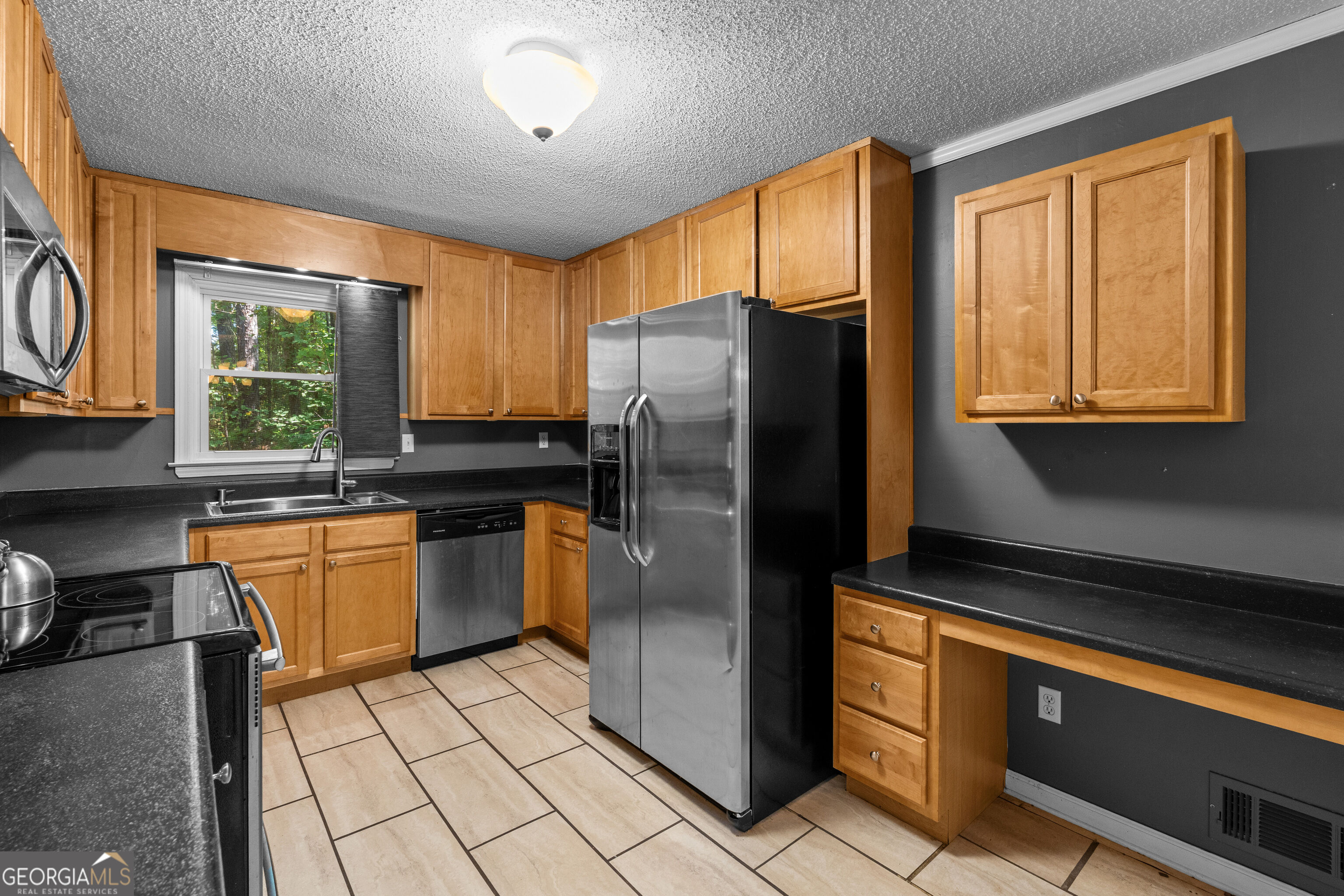 3181 Mckown Road Property Photo 10