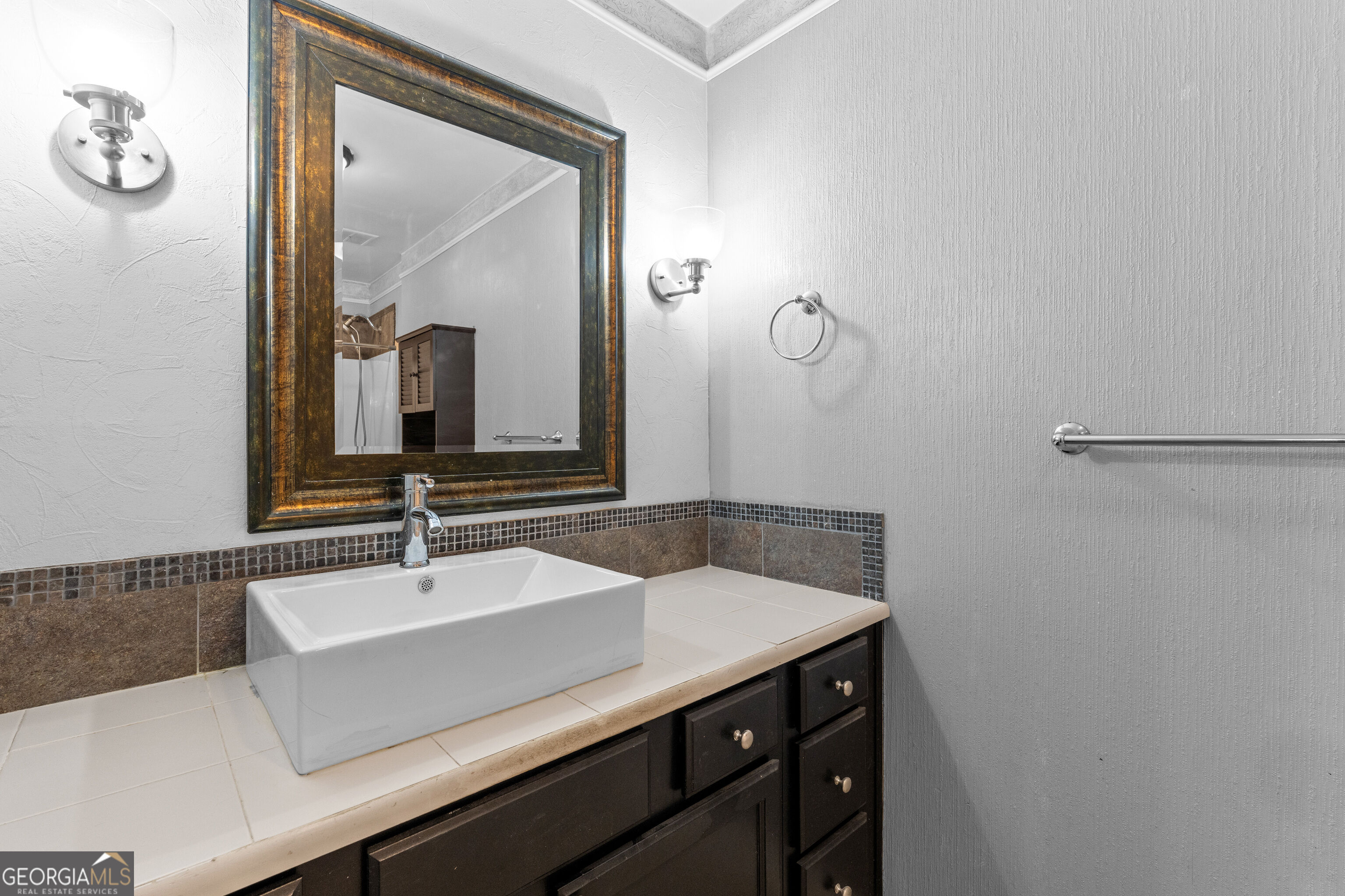 3181 Mckown Road Property Photo 14
