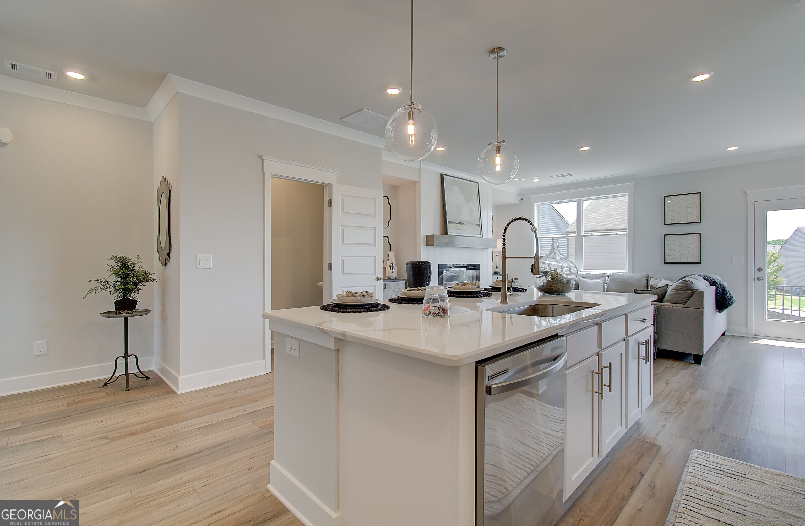 302 Brook Landing Circle Property Photo 15